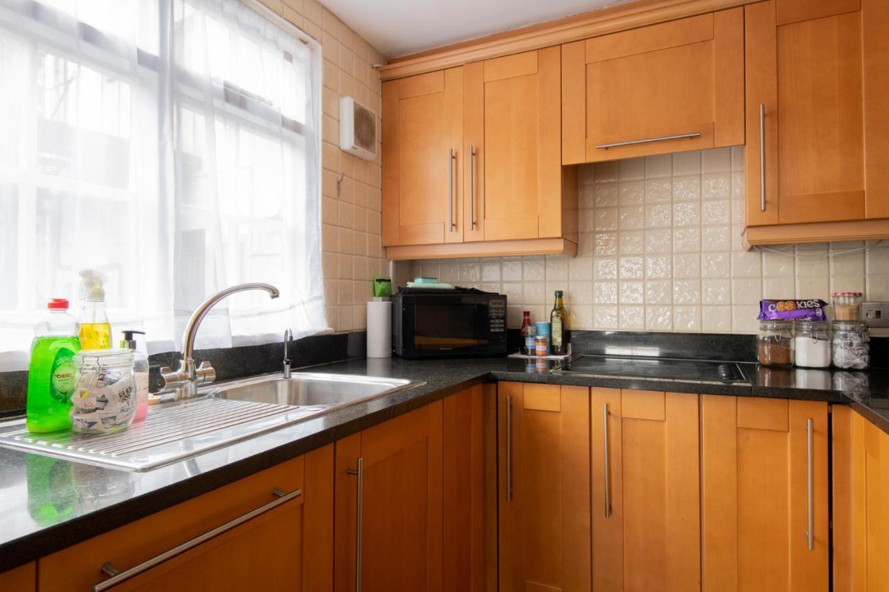 Fantastic 3 Bed Brighton House- Sleeps 6- Superfast Wifi And Garage Exterior foto