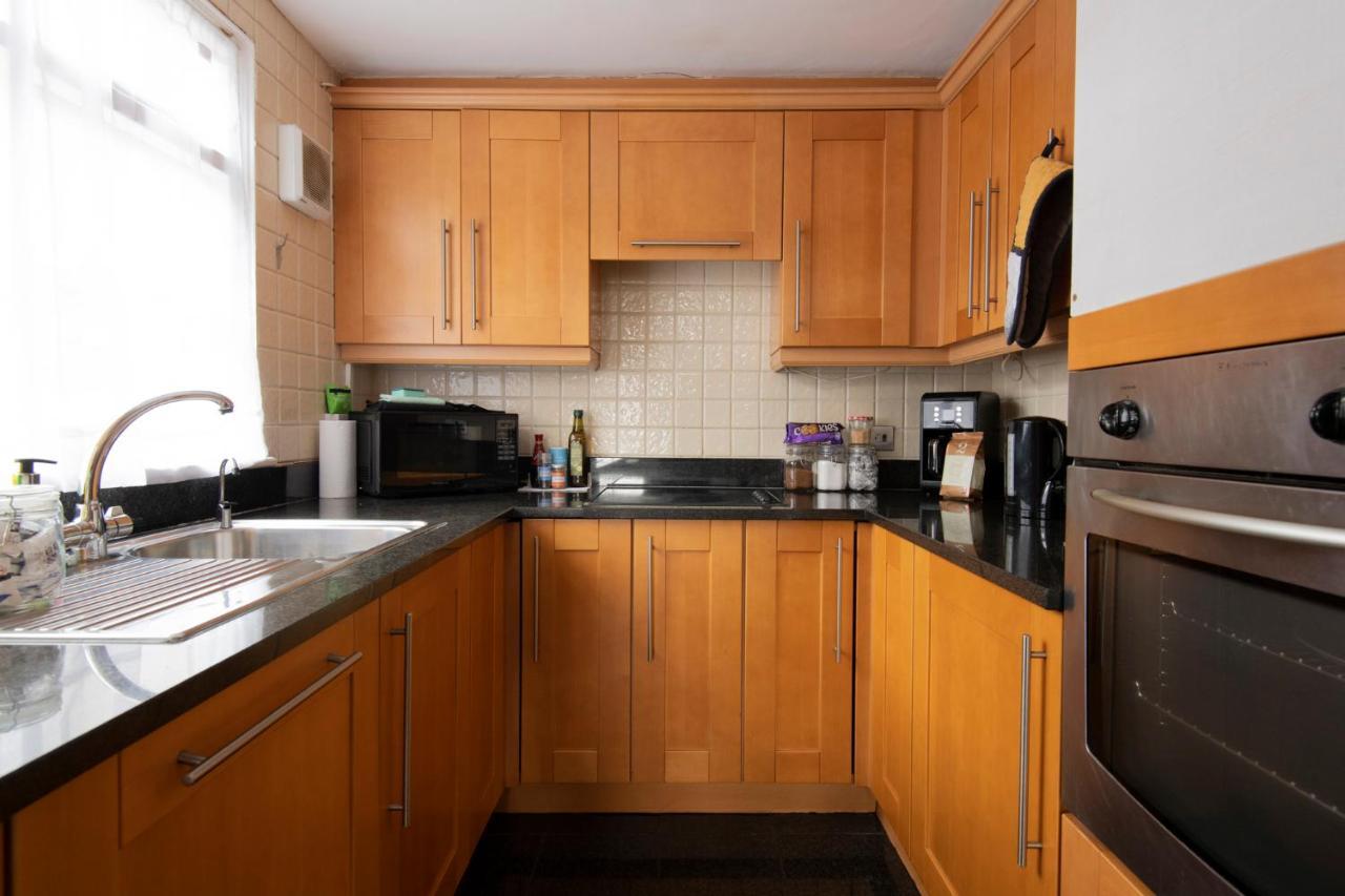 Fantastic 3 Bed Brighton House- Sleeps 6- Superfast Wifi And Garage Exterior foto
