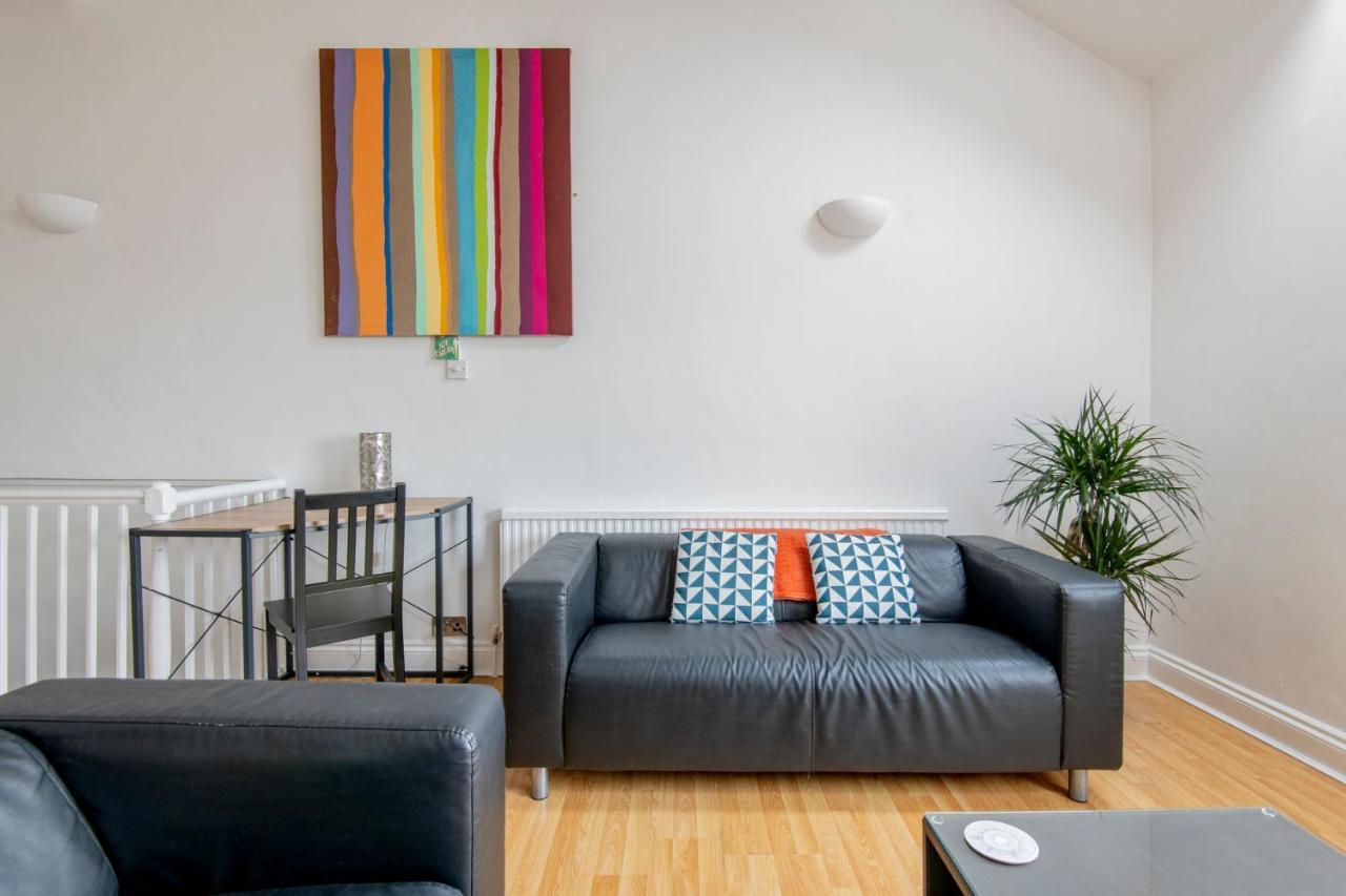 Fantastic 3 Bed Brighton House- Sleeps 6- Superfast Wifi And Garage Exterior foto