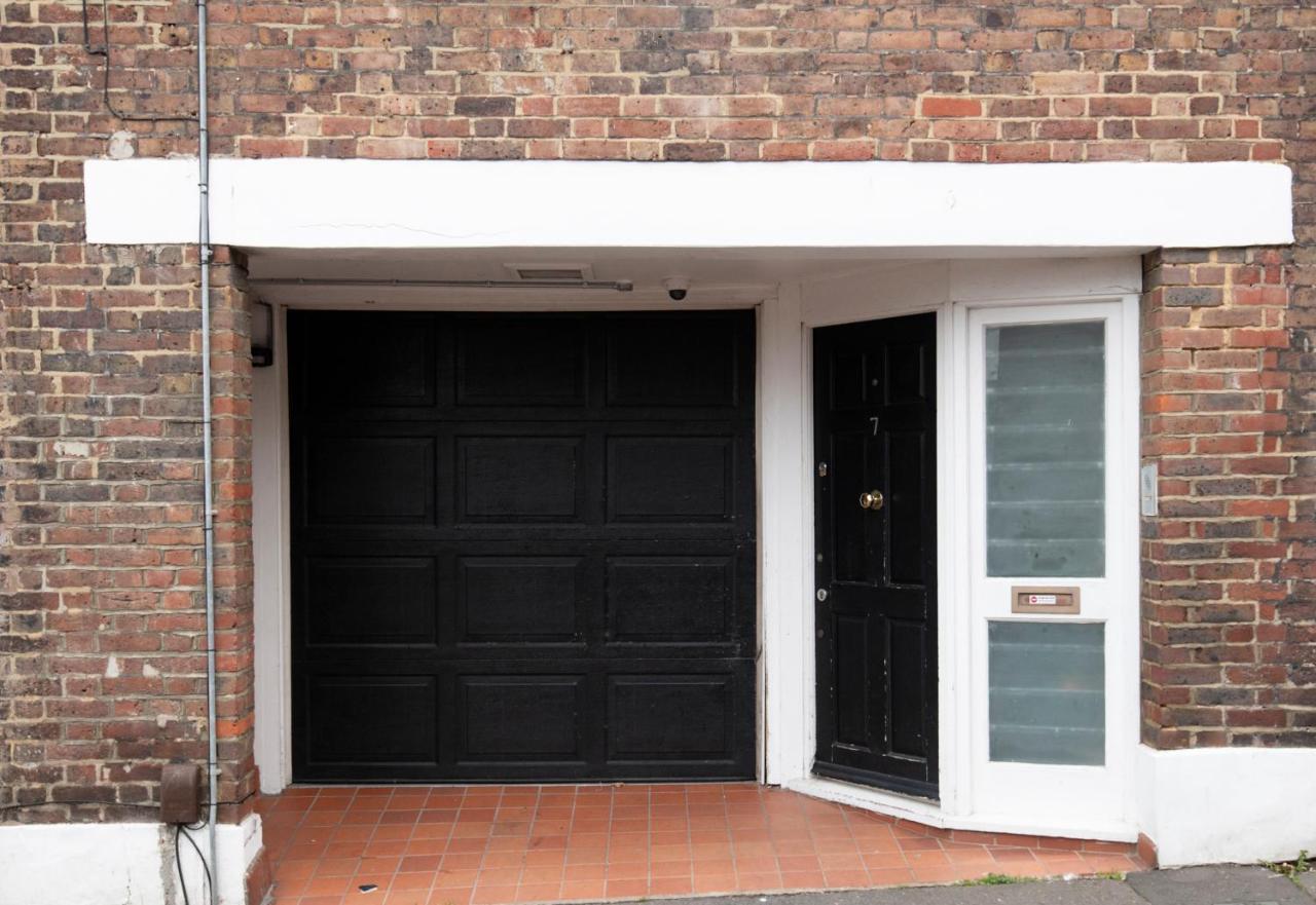 Fantastic 3 Bed Brighton House- Sleeps 6- Superfast Wifi And Garage Exterior foto