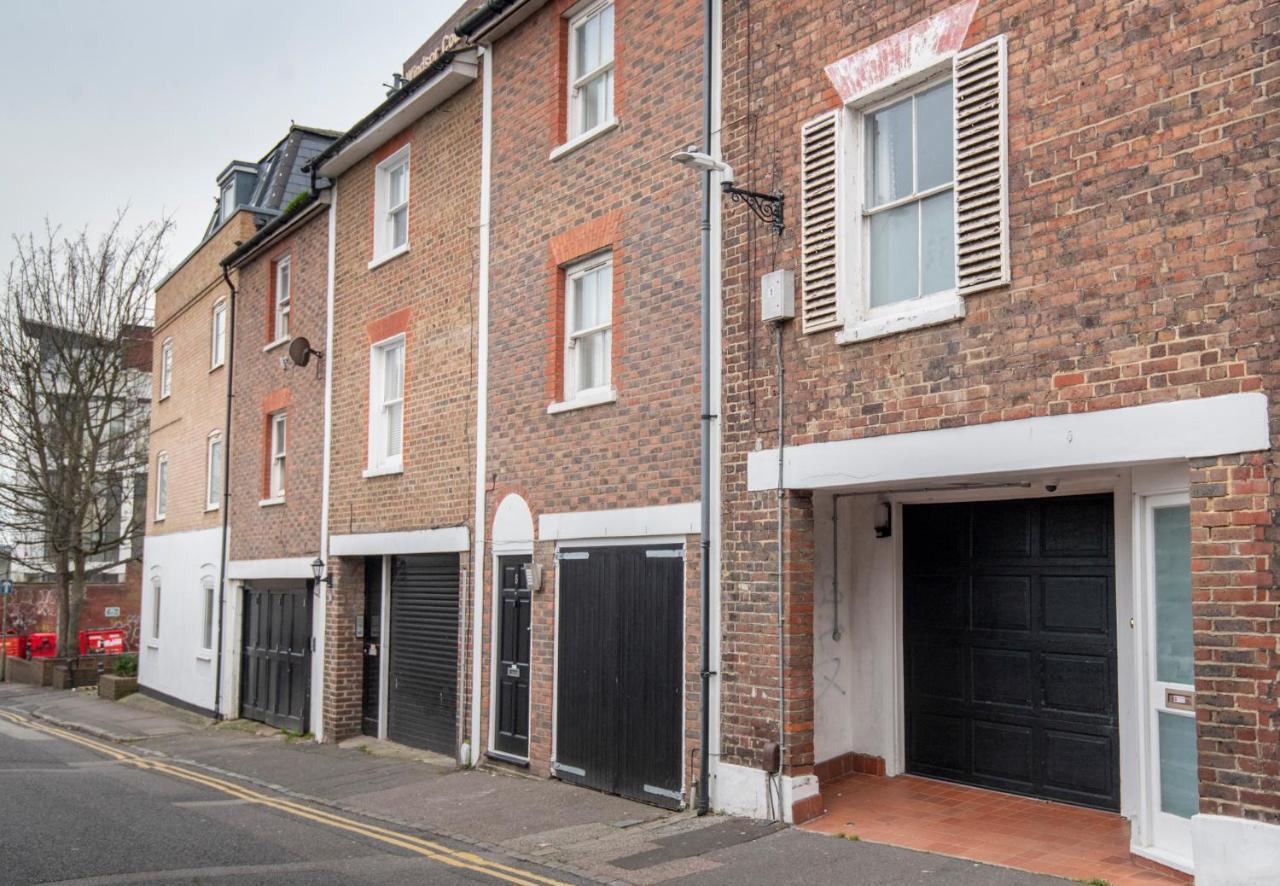 Fantastic 3 Bed Brighton House- Sleeps 6- Superfast Wifi And Garage Exterior foto