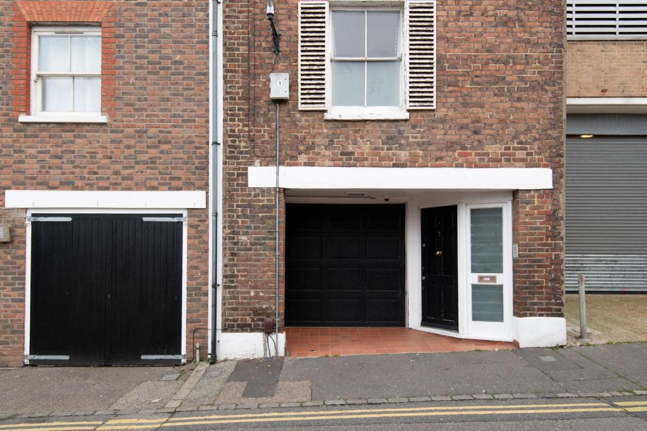 Fantastic 3 Bed Brighton House- Sleeps 6- Superfast Wifi And Garage Exterior foto